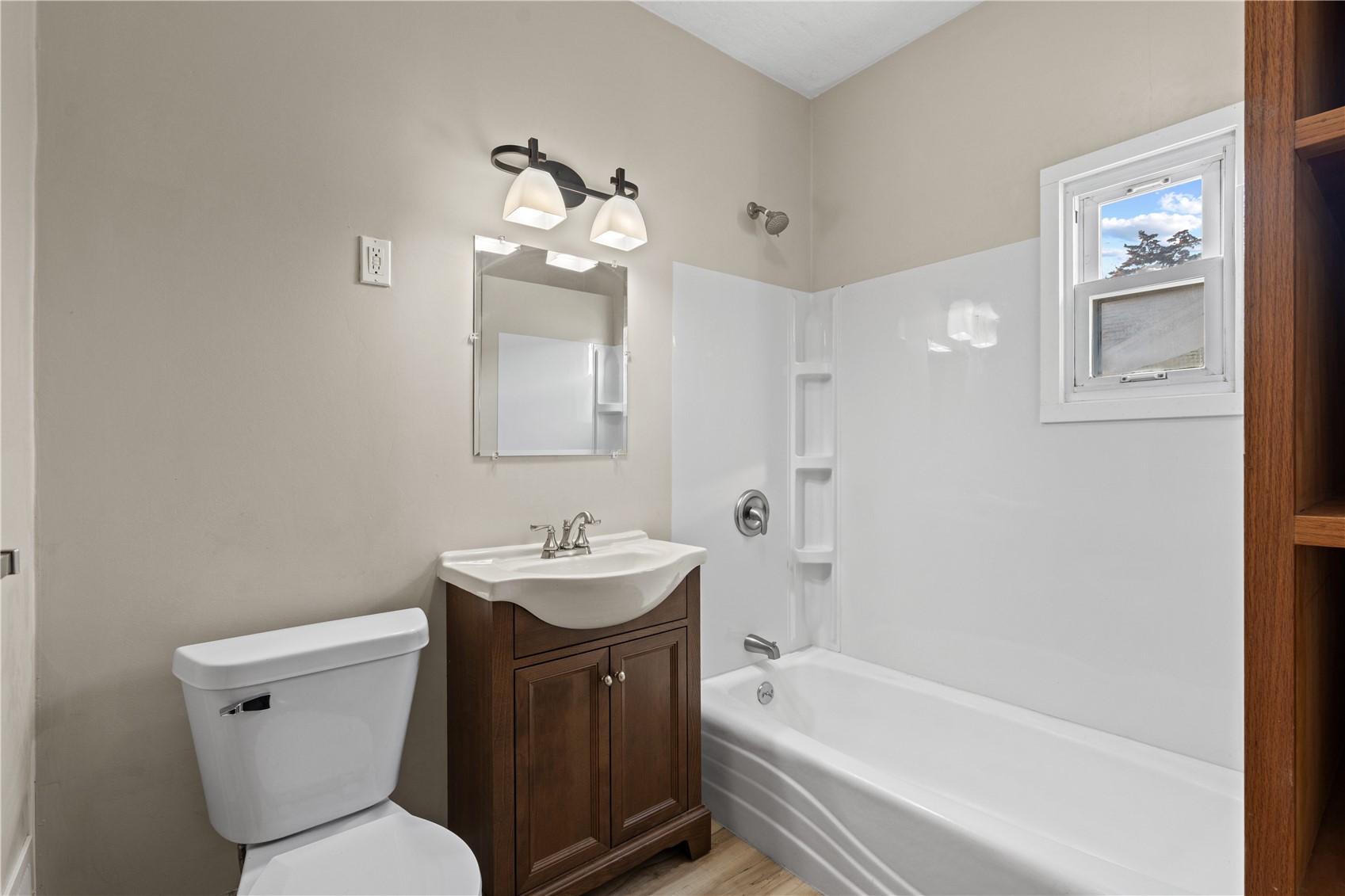 419 21st Street NE Cedar Rapids IA 52402
