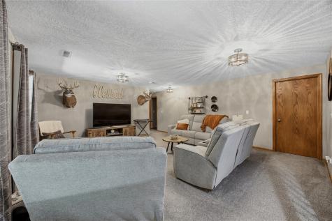 4000 Mehaffey Lane NE Solon IA 52333