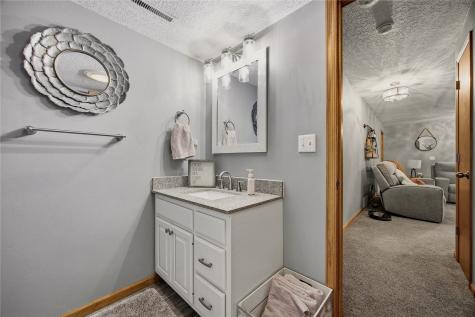 4000 Mehaffey Lane NE Solon IA 52333