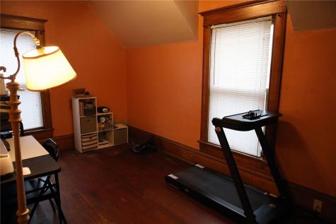 207 N Davis Street Anamosa IA 52205