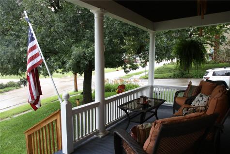 207 N Davis Street Anamosa IA 52205