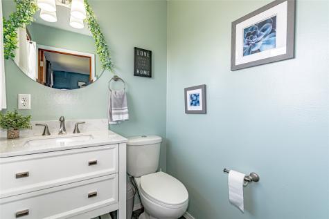 146 Eastview Drive NW Cedar Rapids IA 52405