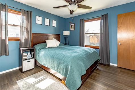 146 Eastview Drive NW Cedar Rapids IA 52405