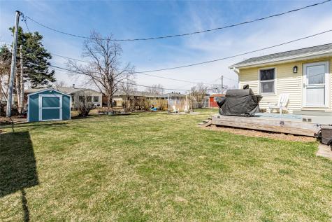 146 Eastview Drive NW Cedar Rapids IA 52405