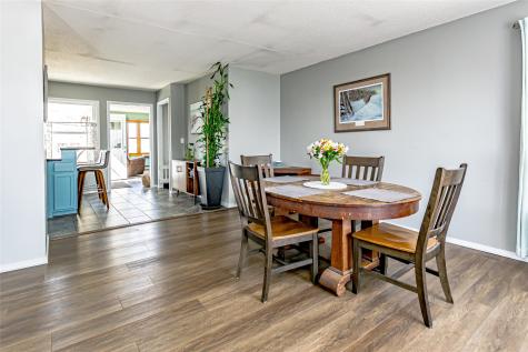 146 Eastview Drive NW Cedar Rapids IA 52405
