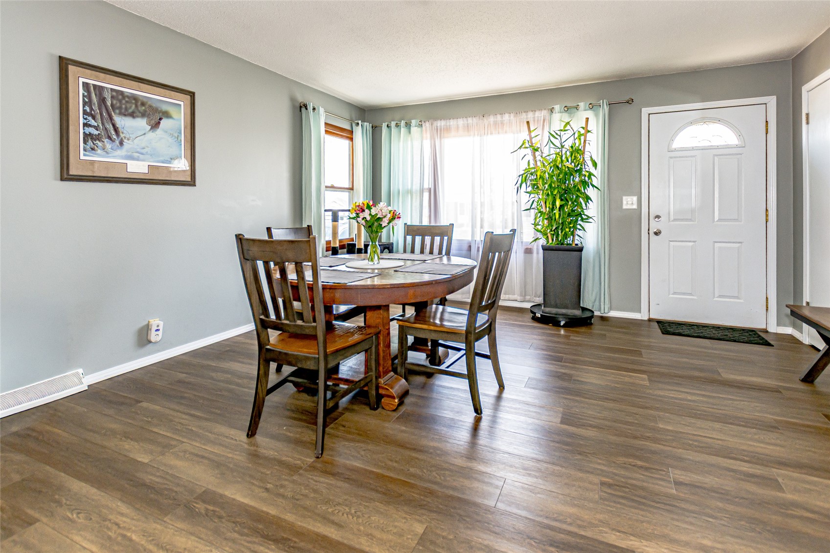 146 Eastview Drive NW Cedar Rapids IA 52405