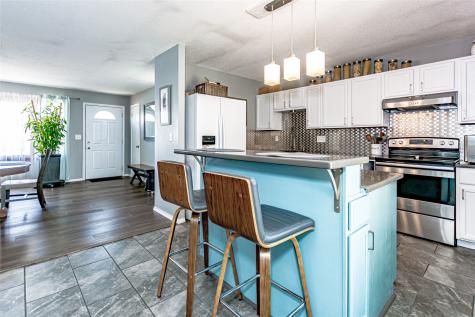 146 Eastview Drive NW Cedar Rapids IA 52405
