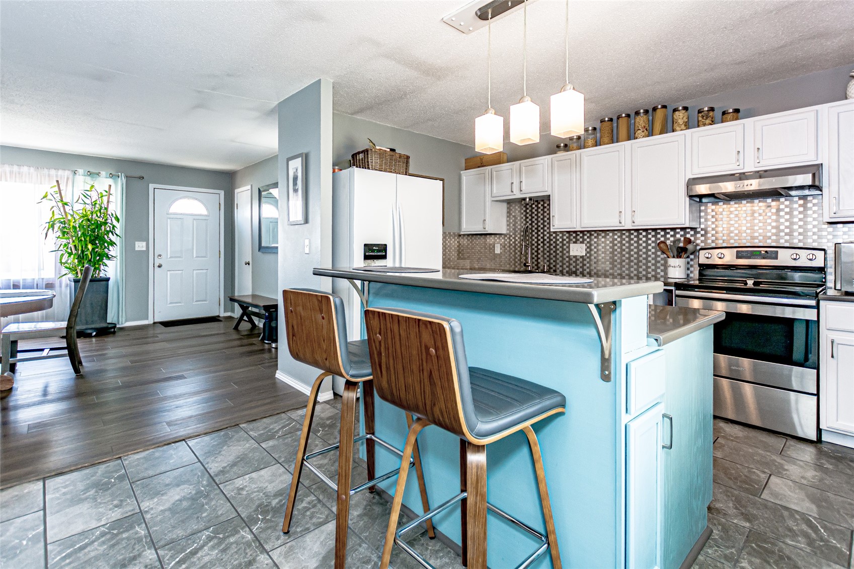 146 Eastview Drive NW Cedar Rapids IA 52405