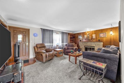 1805 Country Club Drive Marion IA 52302