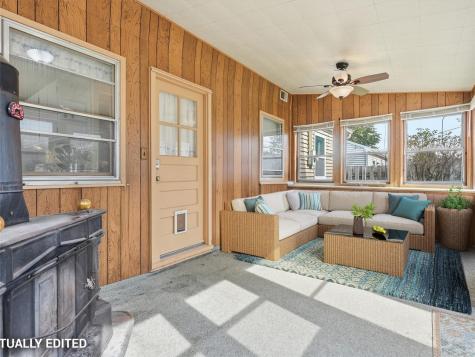 2451 9th Avenue SW Cedar Rapids IA 52404
