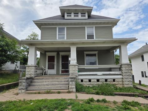 1112 1st Avenue NW Cedar Rapids IA 52405
