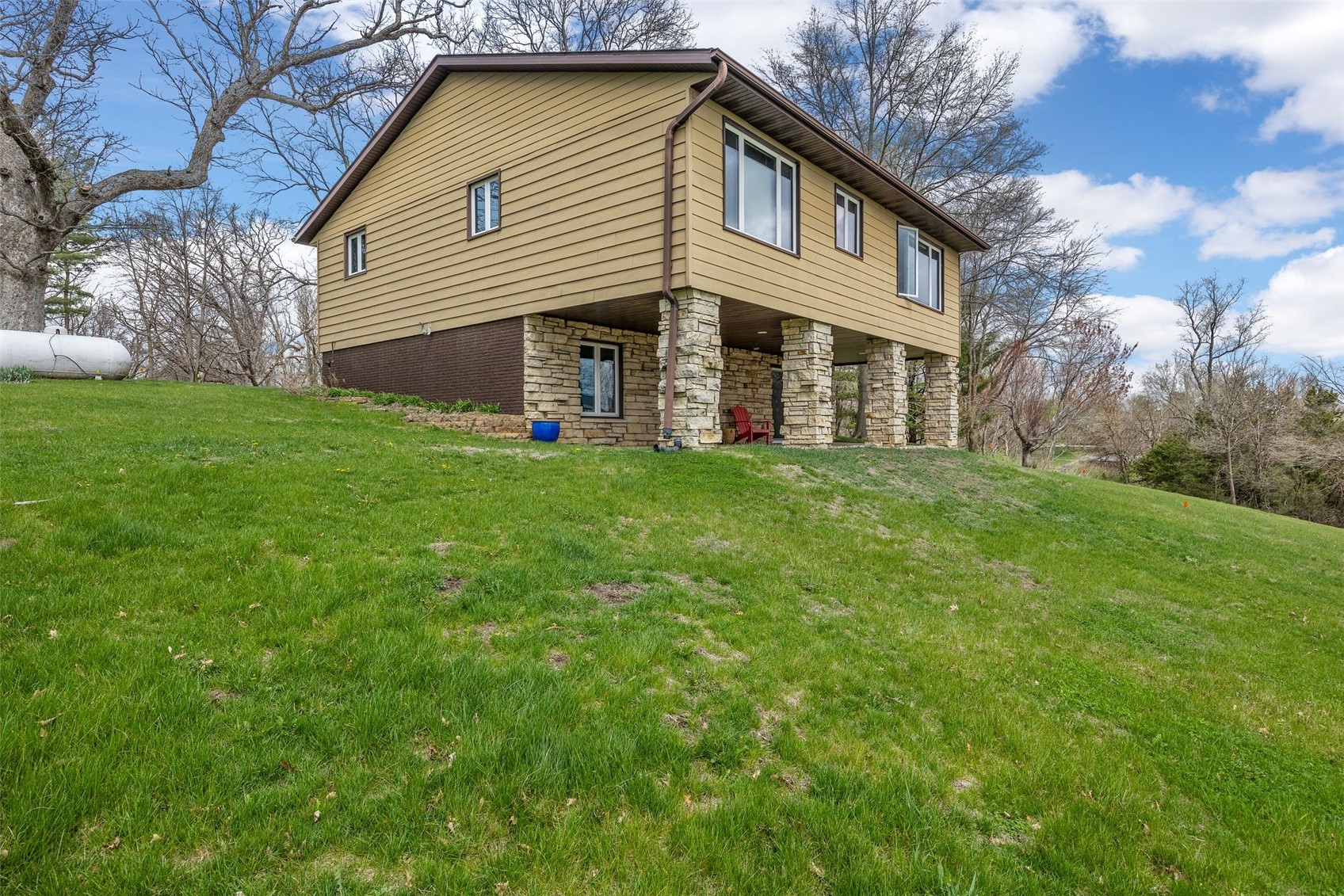 130 Joseph Lane SE Mt Vernon IA 52314