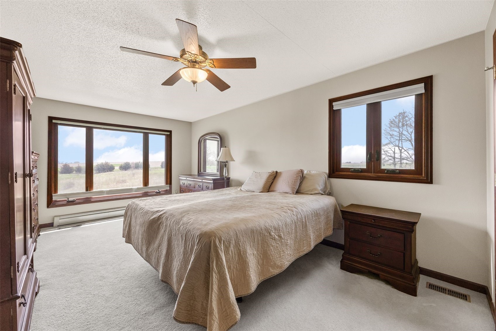 130 Joseph Lane SE Mt Vernon IA 52314