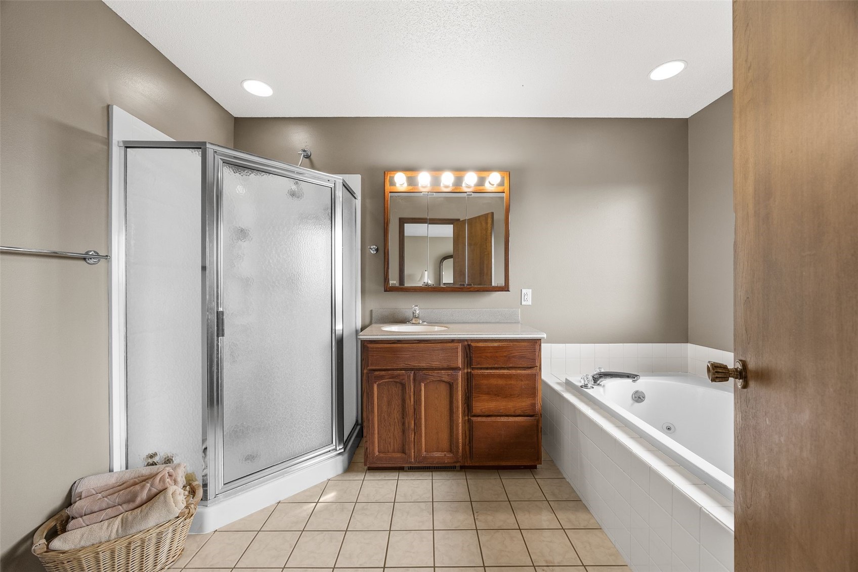 130 Joseph Lane SE Mt Vernon IA 52314
