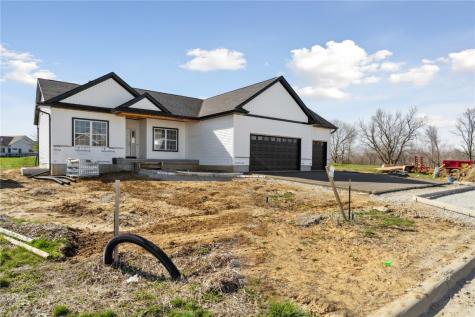 5100 Scenic View Court SW Cedar Rapids IA 52404