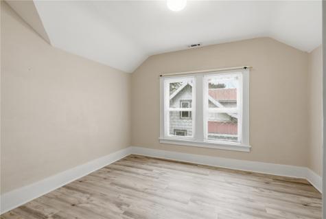 310 N William Earlville IA 52041