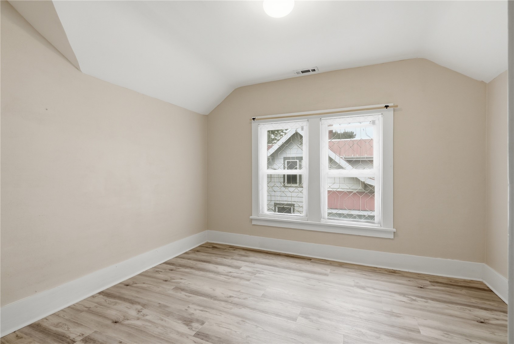 310 N William Earlville IA 52041