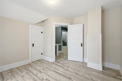 310 N William Earlville IA 52041