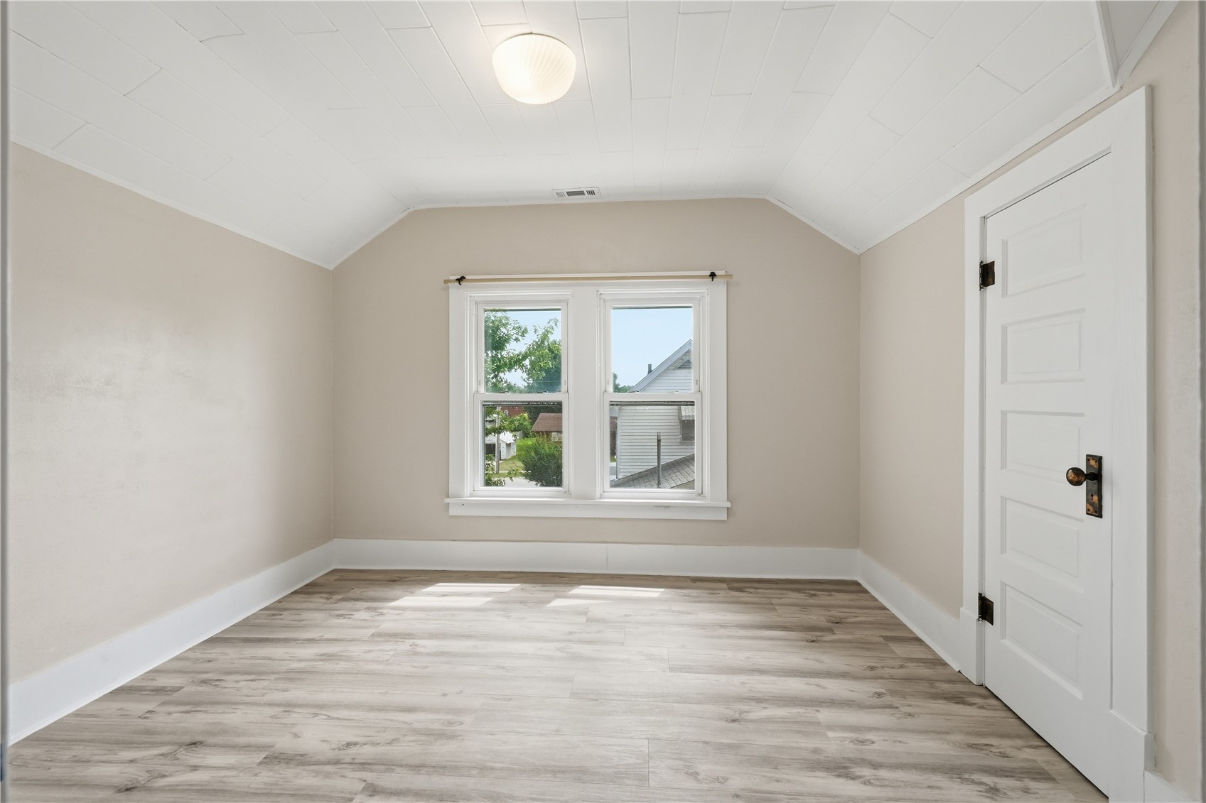 310 N William Earlville IA 52041