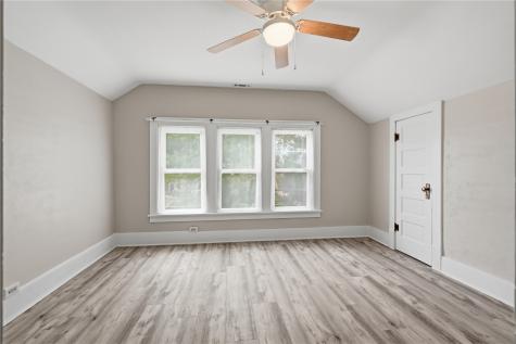 310 N William Earlville IA 52041