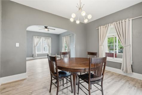 310 N William Earlville IA 52041