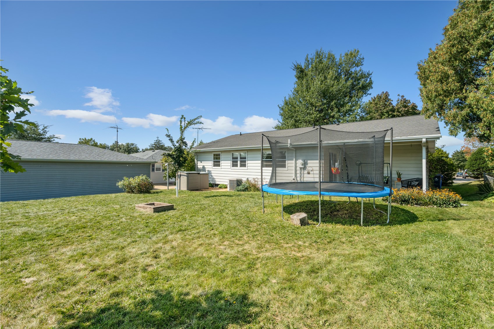 2601 Teresa Drive SW Cedar Rapids IA 52404