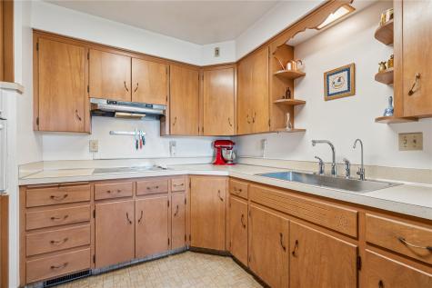 2601 Teresa Drive SW Cedar Rapids IA 52404