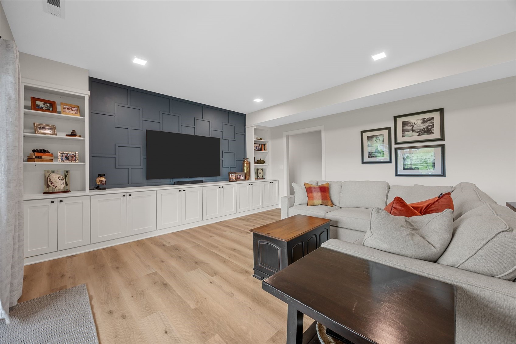 1352 Ava Circle Iowa City IA 52246