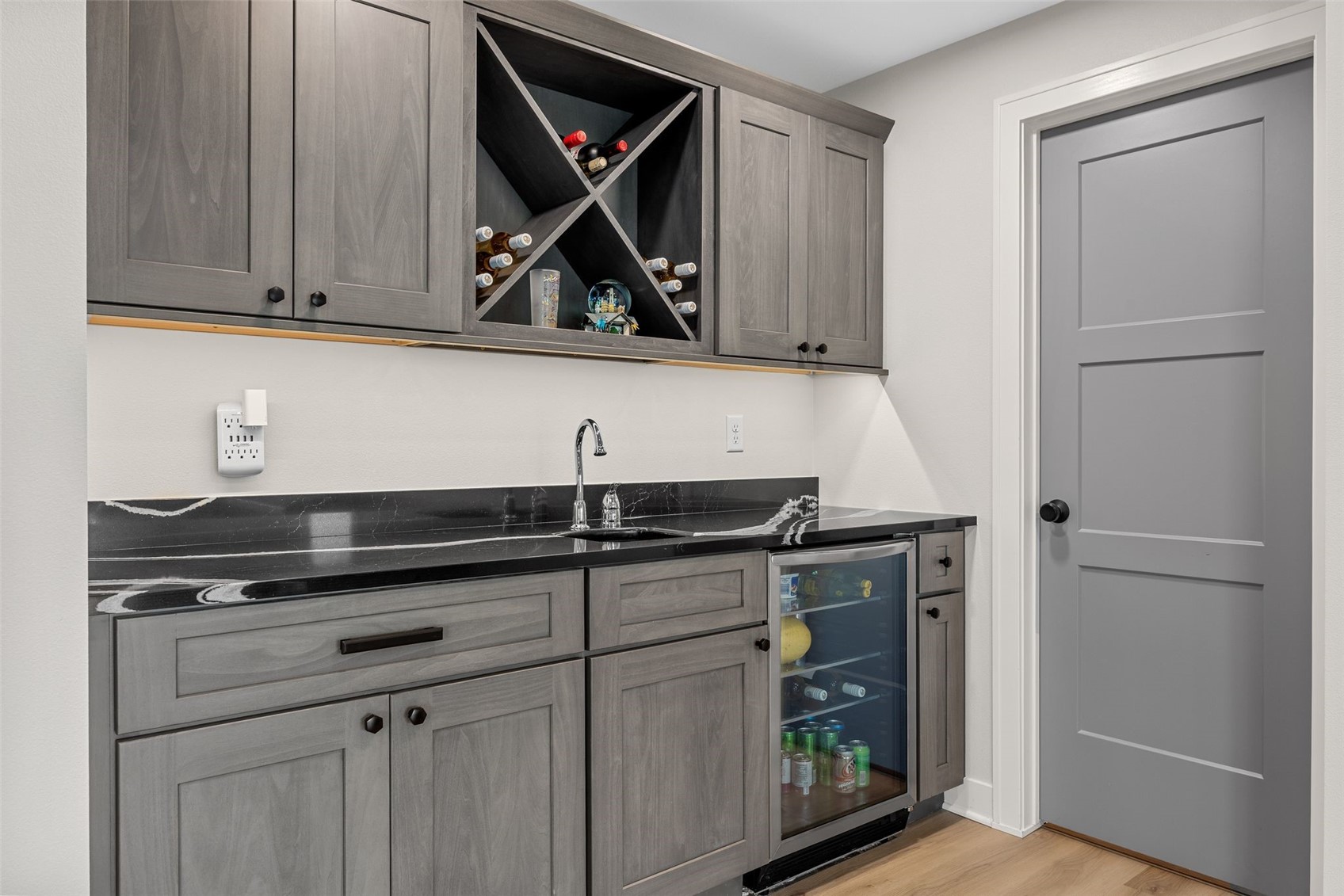 1352 Ava Circle Iowa City IA 52246