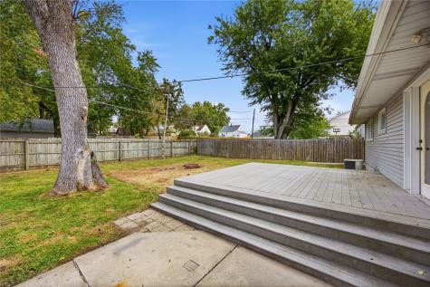 1344 J Avenue Cedar Rapids IA 52402