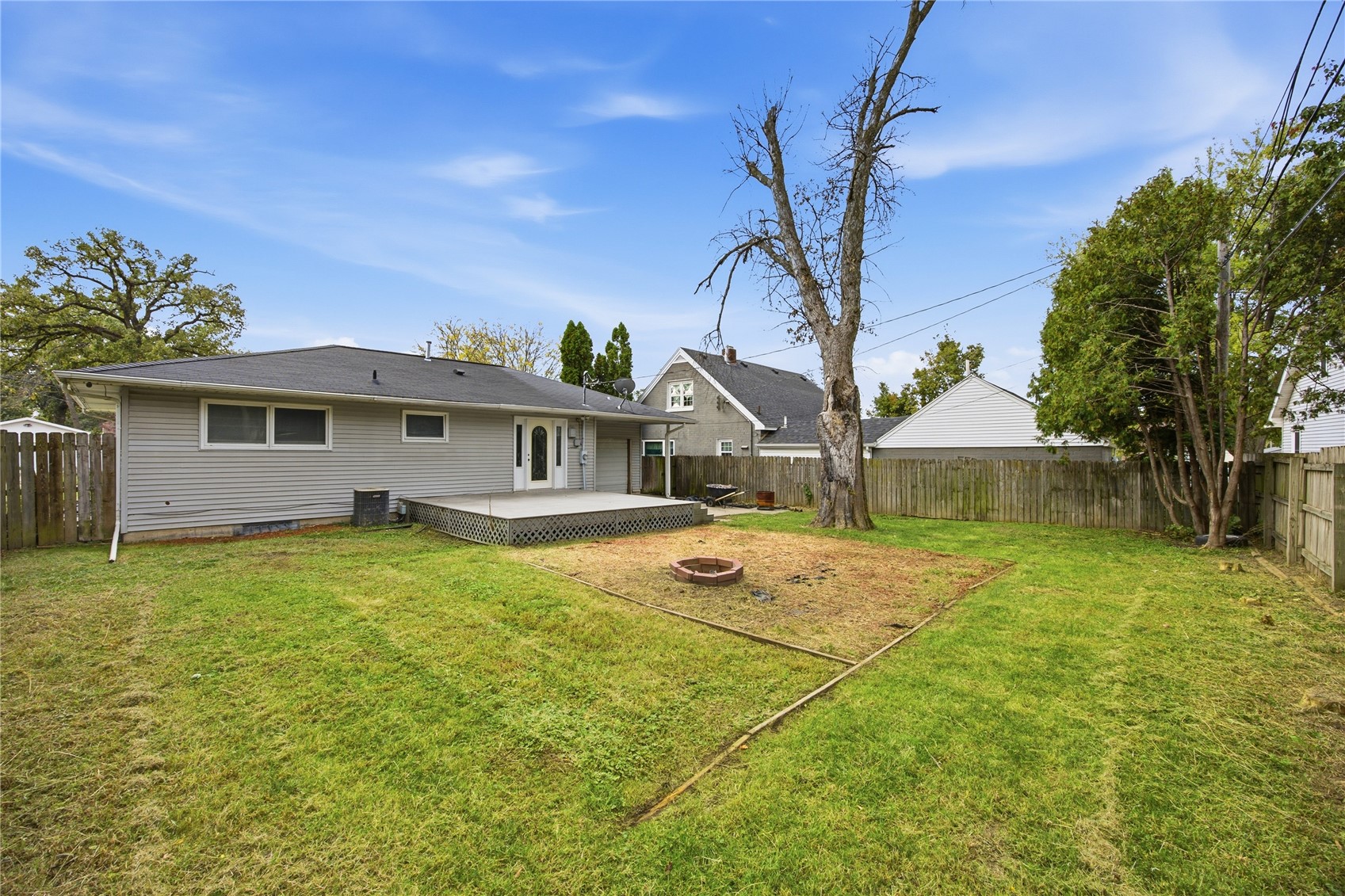 1344 J Avenue Cedar Rapids IA 52402