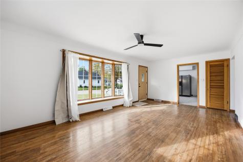 1344 J Avenue Cedar Rapids IA 52402