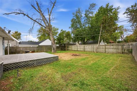 1344 J Avenue Cedar Rapids IA 52402