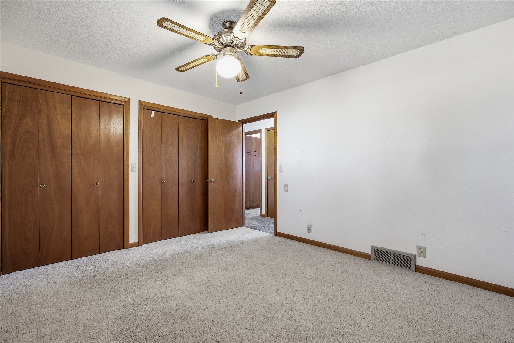 4610 200th Street Deep River IA 52222