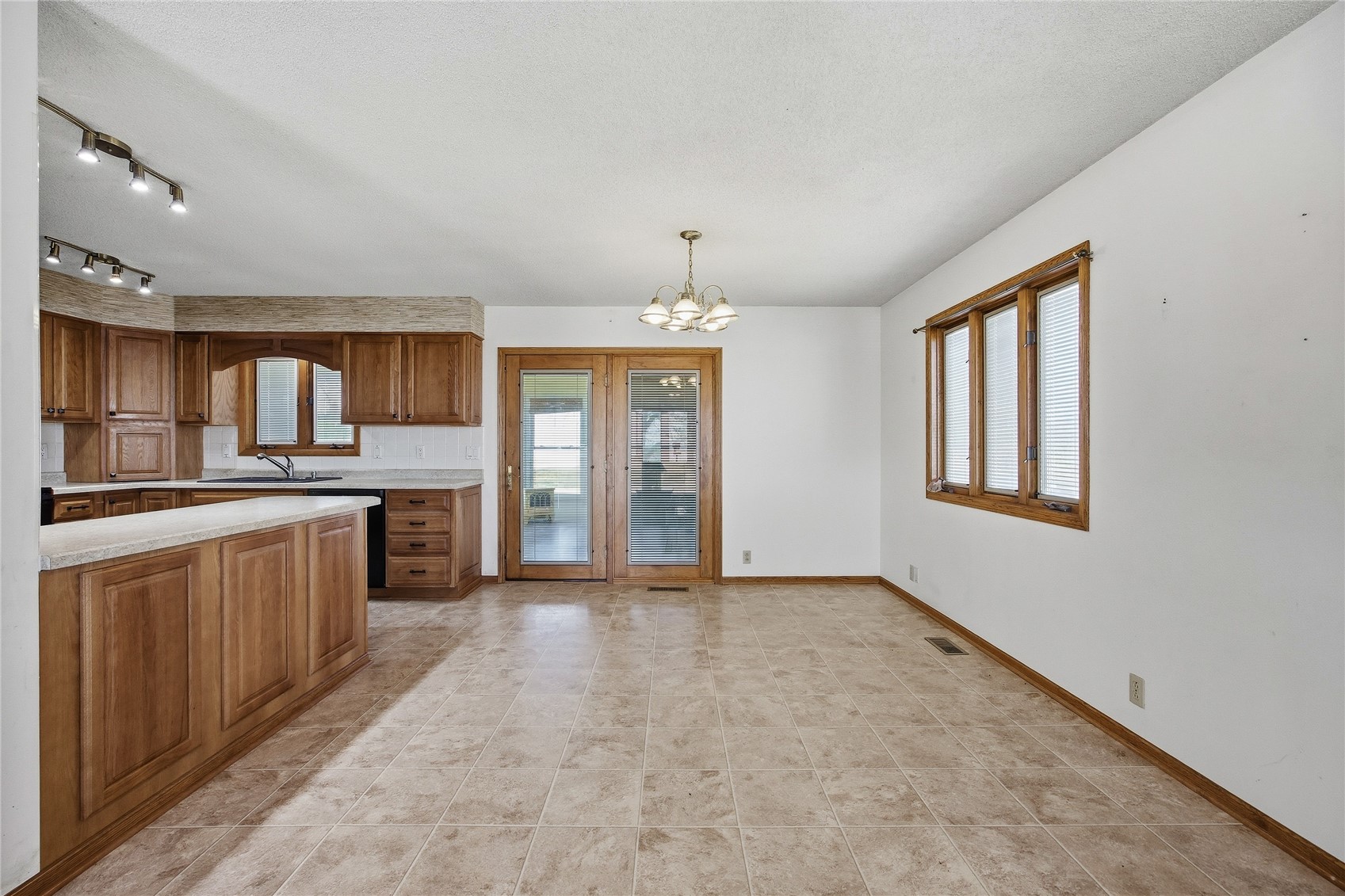 4610 200th Street Deep River IA 52222