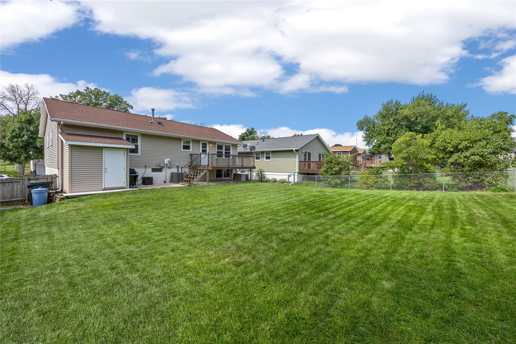 230 Sussex Drive NE Cedar Rapids IA 52402