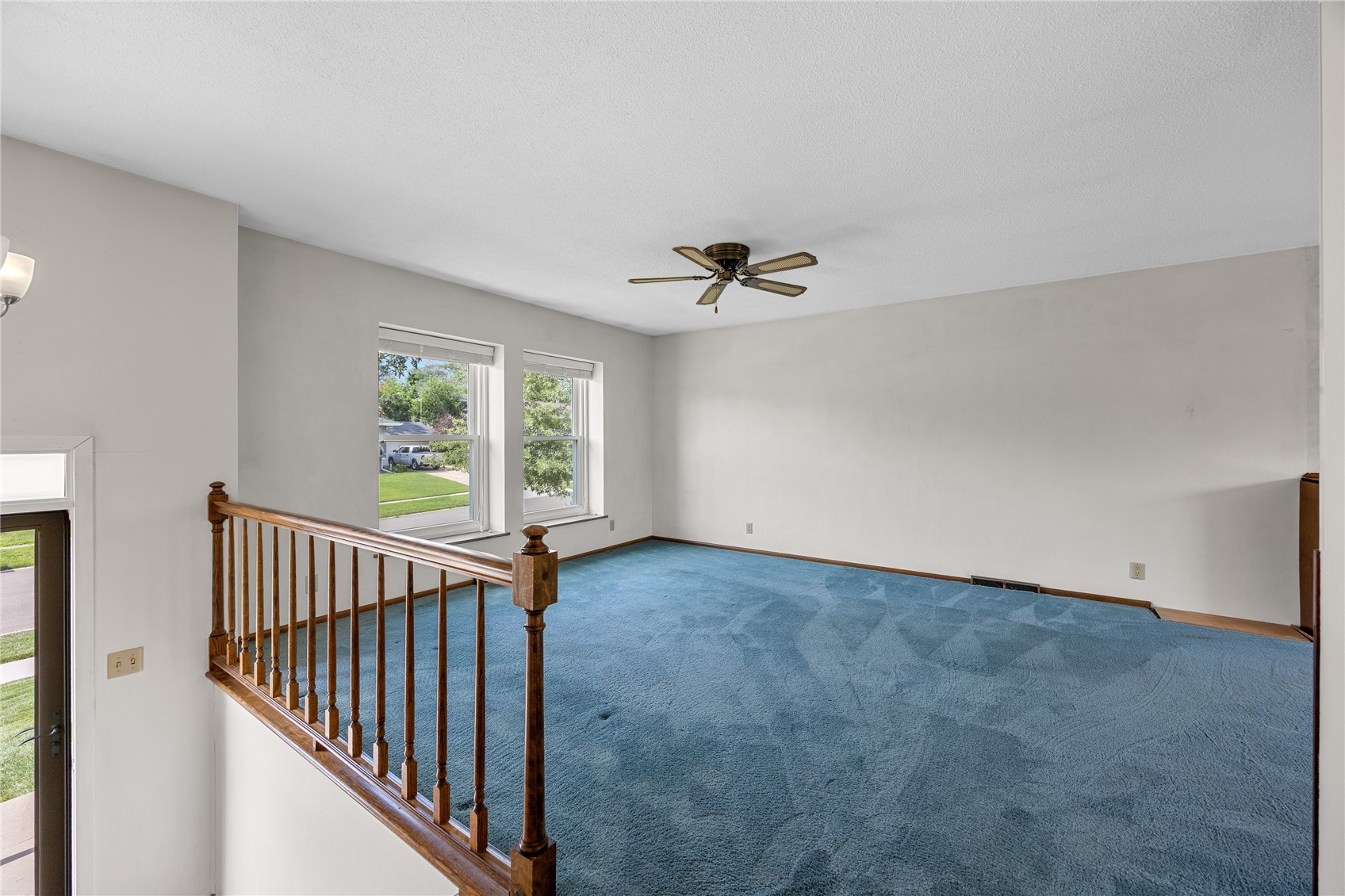 230 Sussex Drive NE Cedar Rapids IA 52402