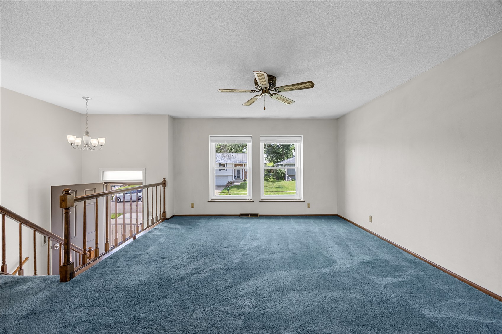 230 Sussex Drive NE Cedar Rapids IA 52402