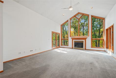 1559 Sequoya Drive NE Solon IA 52333
