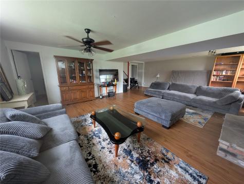 6664 Sand Court SW Cedar Rapids IA 52404
