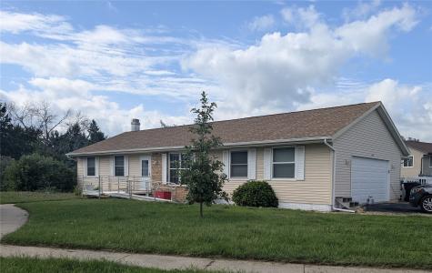 6664 Sand Court SW Cedar Rapids IA 52404
