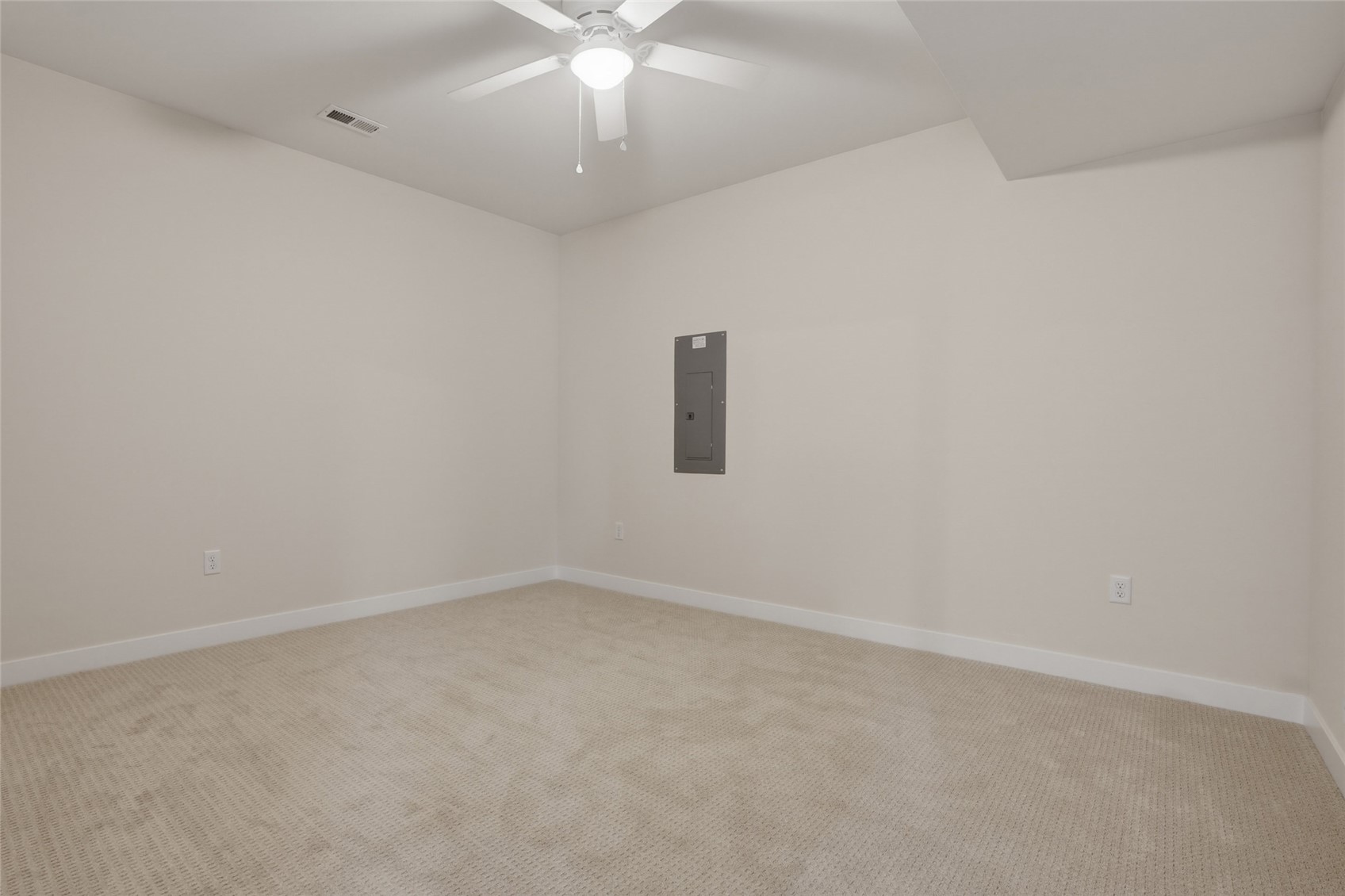 892 Silver Lane Iowa City IA 52245