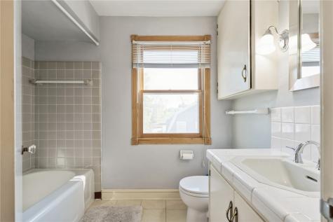 315 Linden Terrace SE Cedar Rapids IA 52403