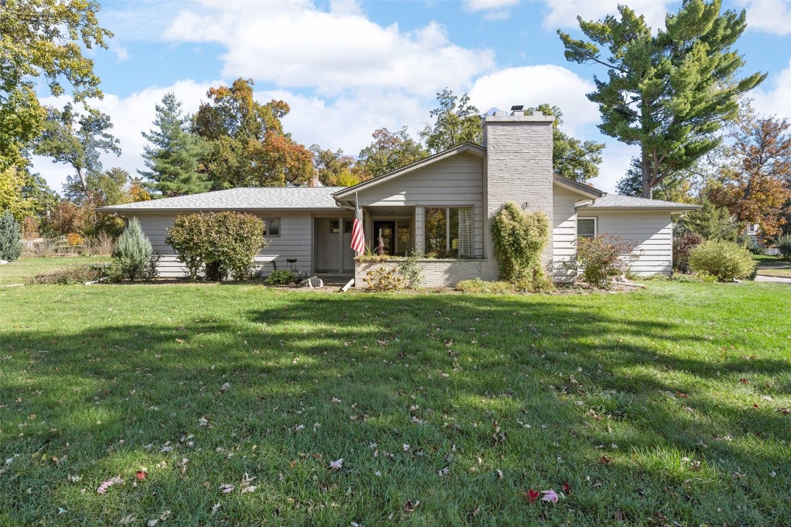 1911 Ridgeway Drive SE Cedar Rapids IA 52403