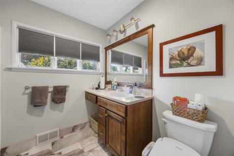 1911 Ridgeway Drive SE Cedar Rapids IA 52403