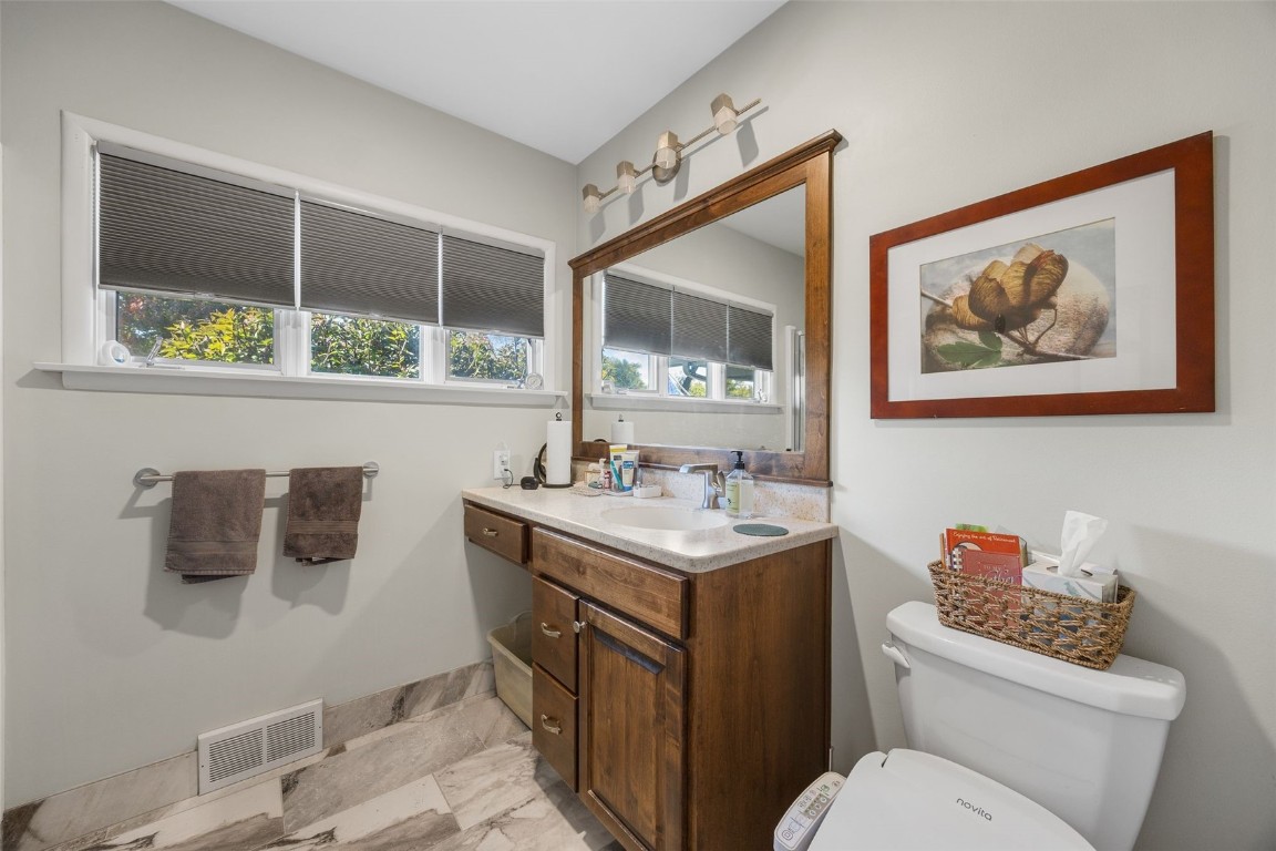 1911 Ridgeway Drive SE Cedar Rapids IA 52403