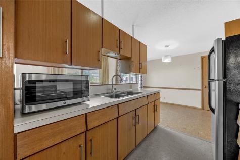 2500 Falbrook Drive NE Cedar Rapids IA 52402