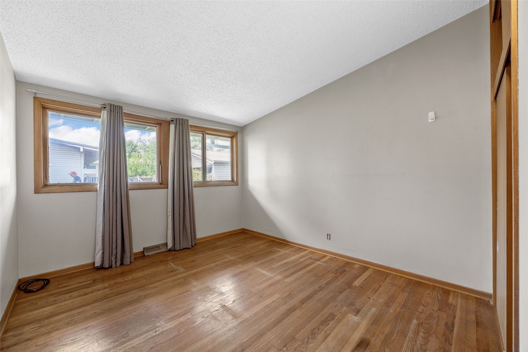 2500 Falbrook Drive NE Cedar Rapids IA 52402
