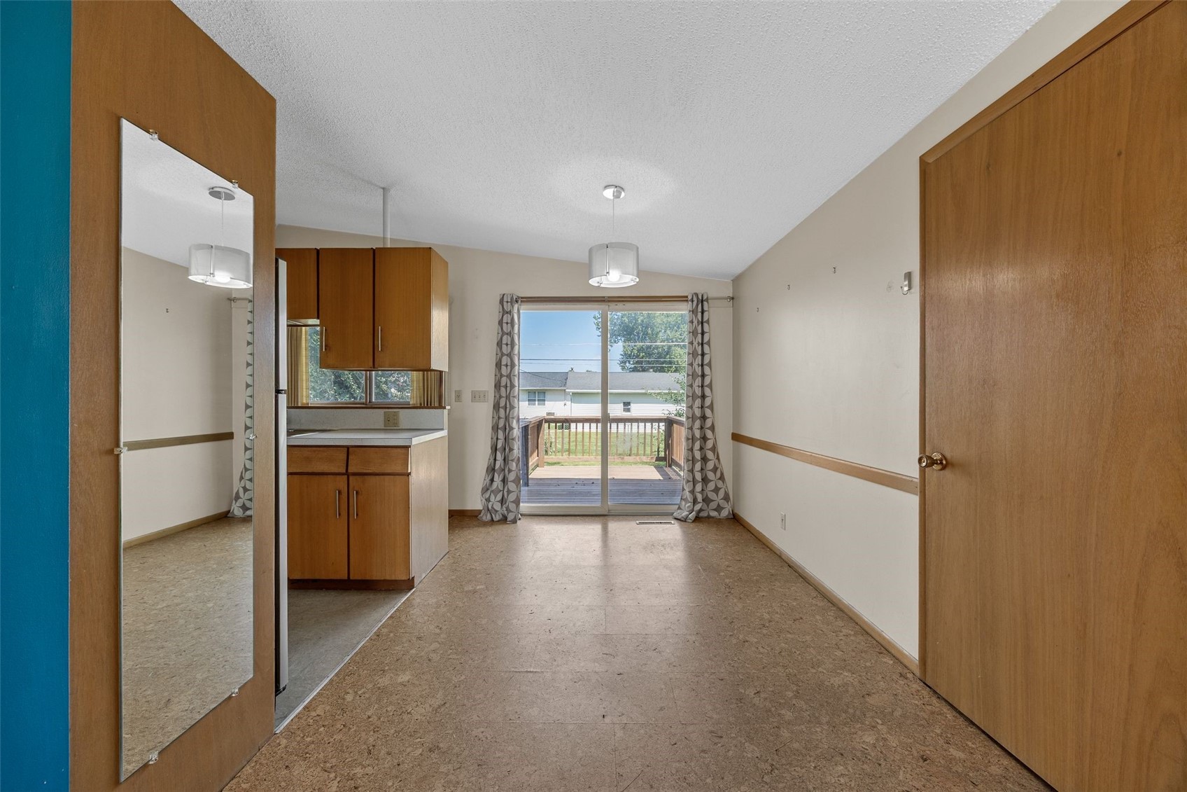 2500 Falbrook Drive NE Cedar Rapids IA 52402
