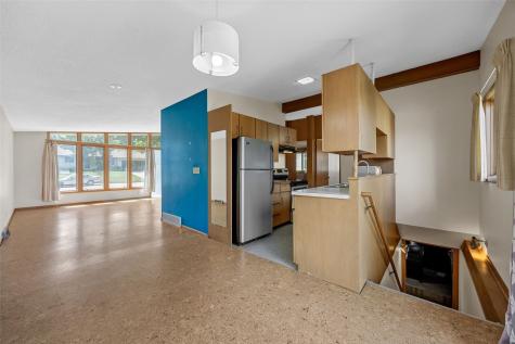 2500 Falbrook Drive NE Cedar Rapids IA 52402